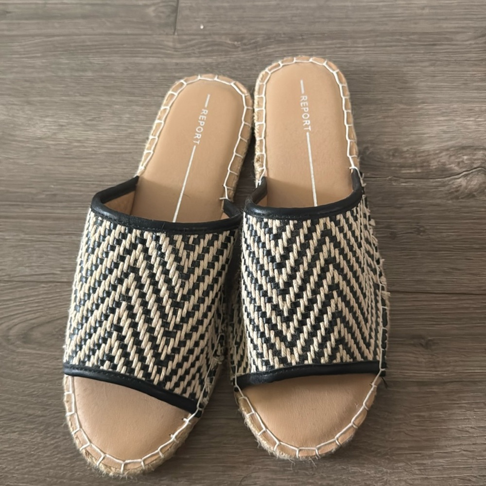 Report Resort Slide sandals